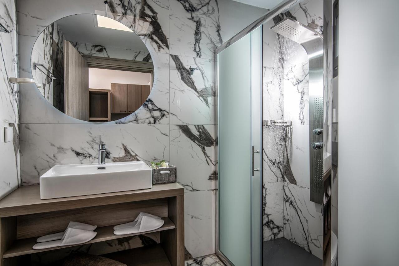 Ebenus Suites "Adults Only" By Checkin Goúvai Luaran gambar